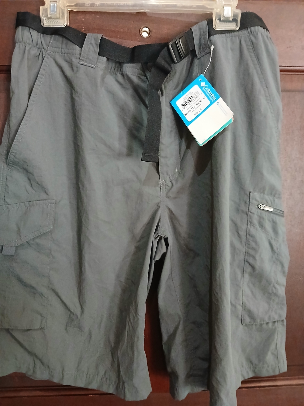 Columbia Men's Siver Ridge Gray Cargo Shorts with Sun Protection UPF 50 NWT 36W